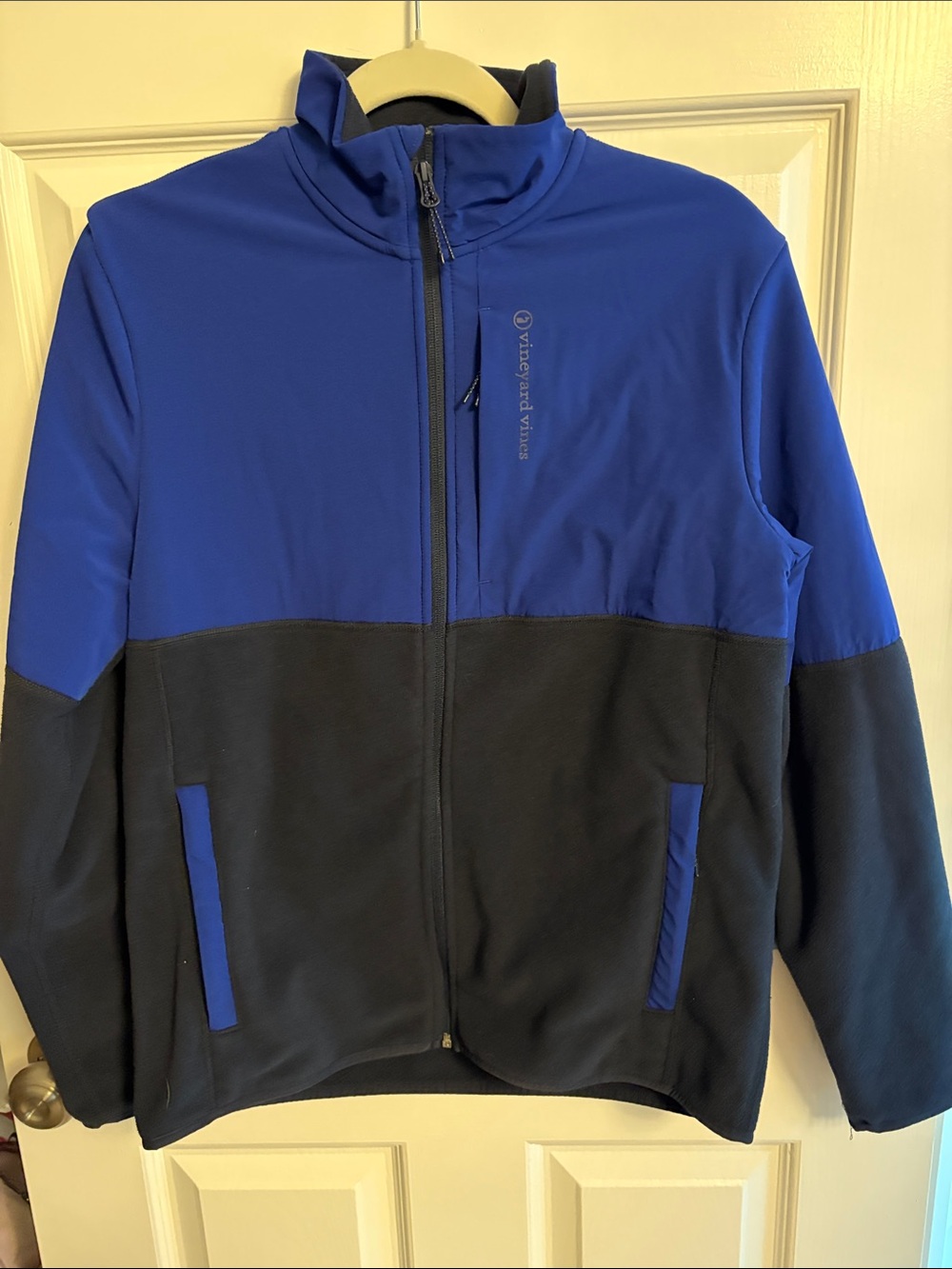 Vineyard Vines Blue Black Whale Logo Fleece Jacket